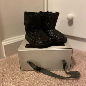 Brand New Ugg Glitter Boots toddler